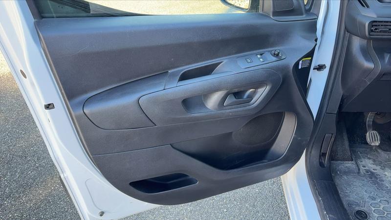 Peugeot Partner Vu 1.2 PureTech 110 m - 2 places