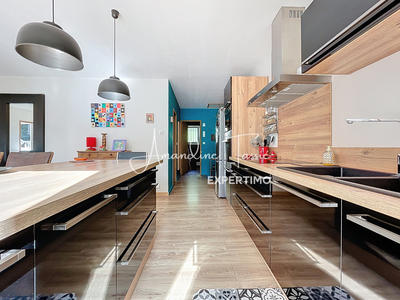 Maison - 94 m² - 4 pièces