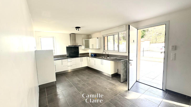 Appartement - 120 m² - 5 pièces