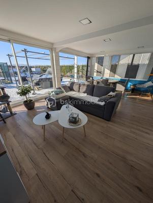 Pavillon - 150 m² - 6 pièces