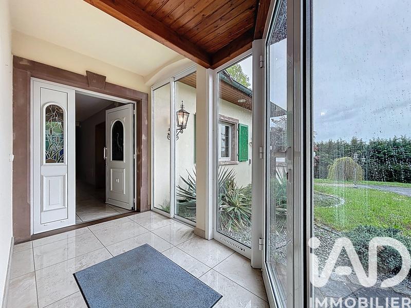 Maison - 233 m² - 6 pièces