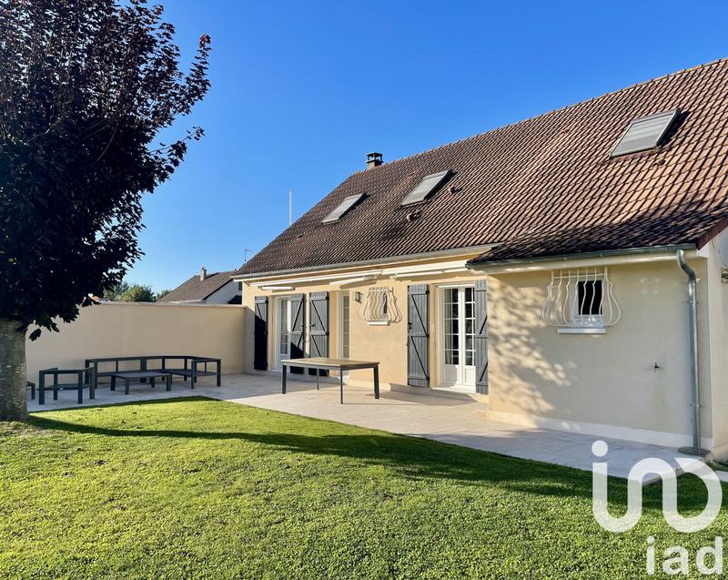 Maison - 165 m² - 8 pièces