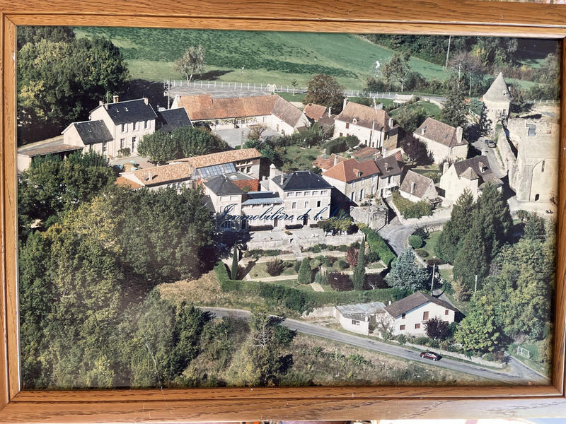 Maison - 550 m² - 21 pièces