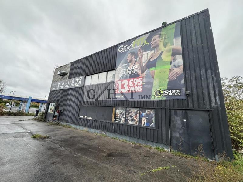 Local commercial - 660 m²