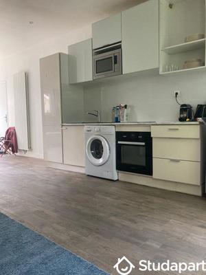 Chambre - 9 m² - 1 pièce