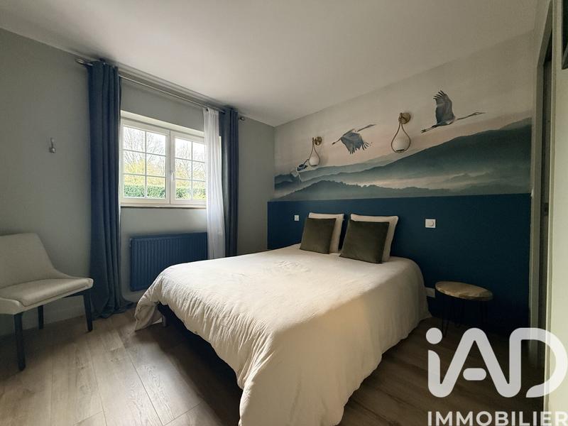 Maison - 308 m² - 16 pièces