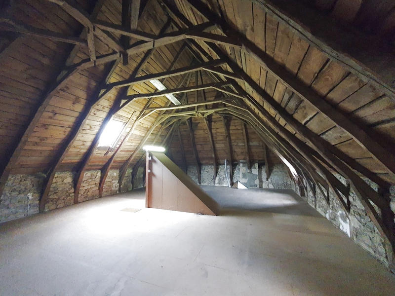 Maison - 96 m² - 4 pièces