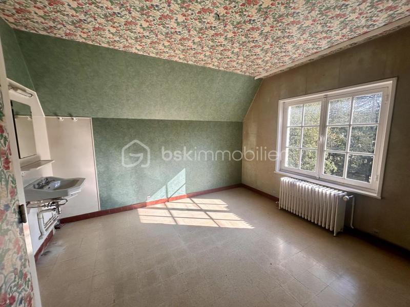 Demeure - 235 m² - 10 pièces