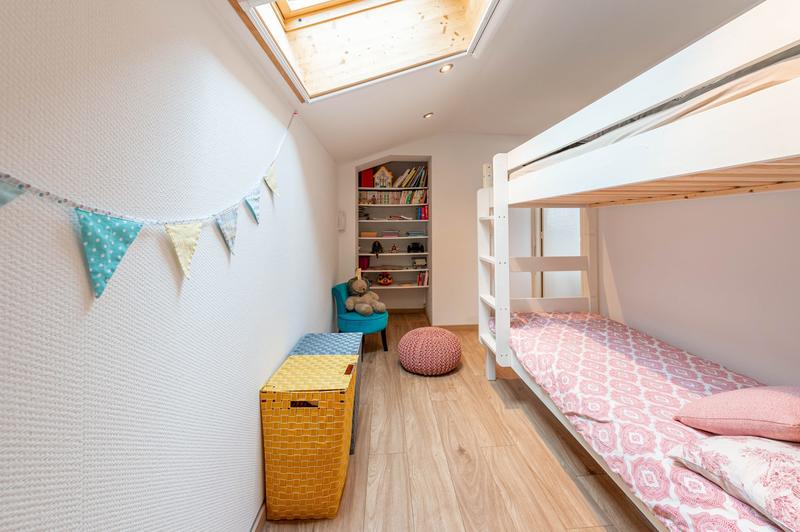 Appartement - 93 m² - 5 pièces