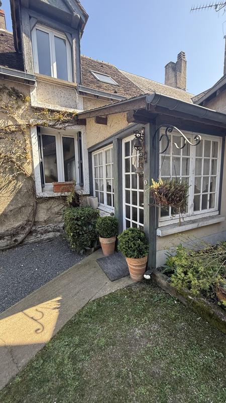 Maison ancienne - 163 m² - 7 pièces