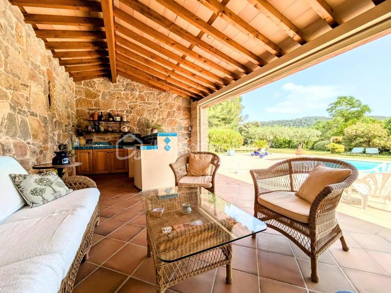 Propriété - 314 m² - 10 pièces