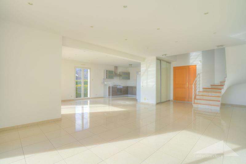 Maison - 158 m² - 5 pièces