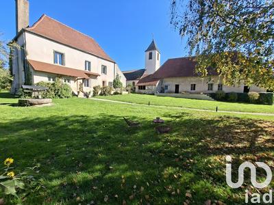 Maison - 240 m² - 9 pièces