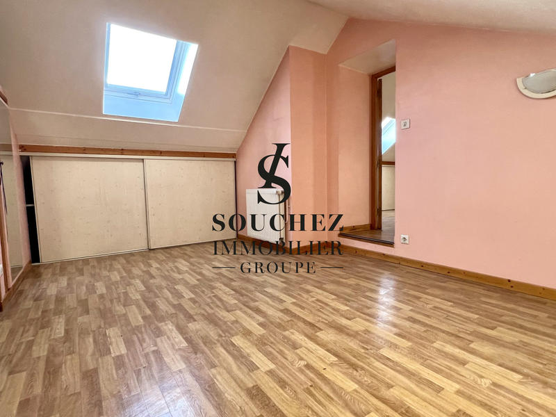Maison - 300 m² - 6 pièces