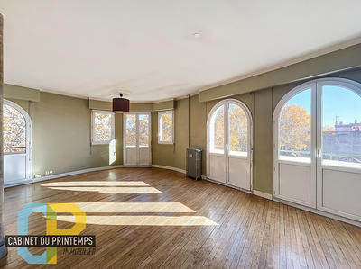 Appartement - 107 m² - 4 pièces