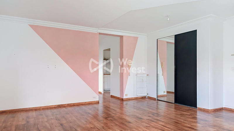 Appartement - 93 m² - 4 pièces