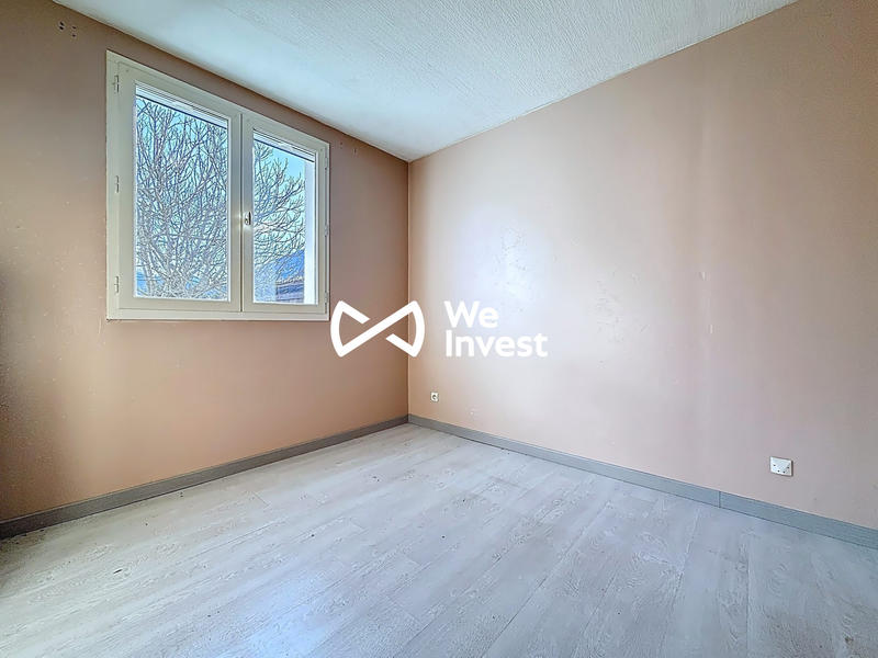 Maison - 161 m² - 8 pièces