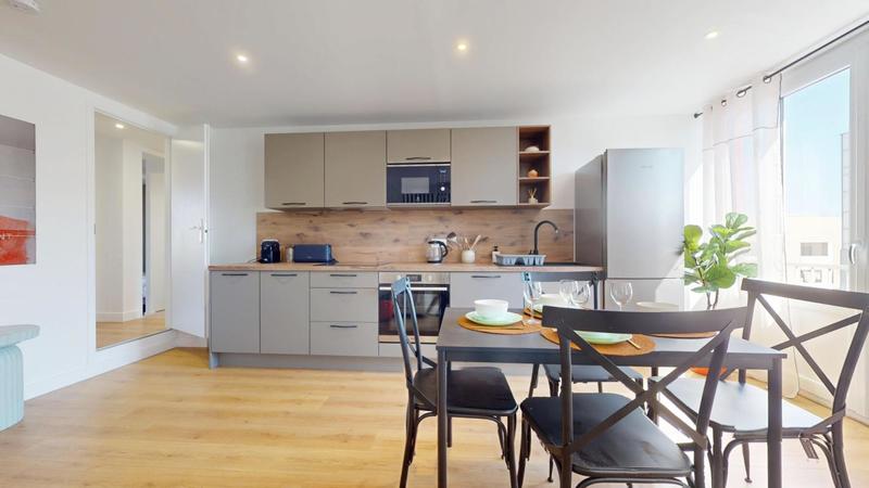 Appartement - 82 m² - 5 pièces