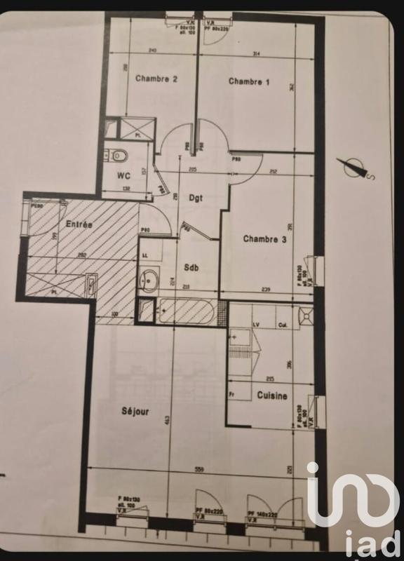 Appartement - 75 m² - 4 pièces