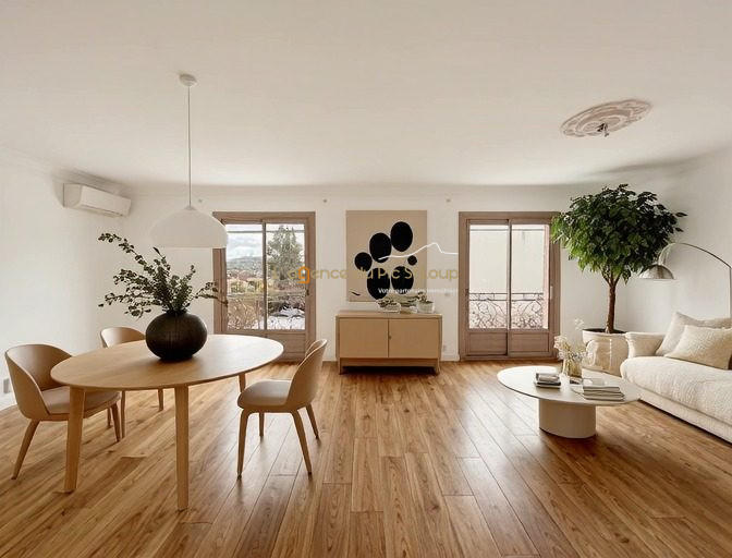 Appartement - 160 m² - 6 pièces