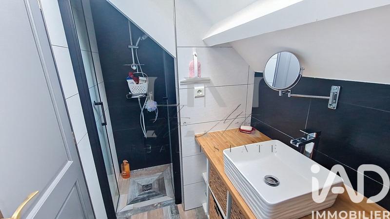 Maison - 91 m² - 5 pièces