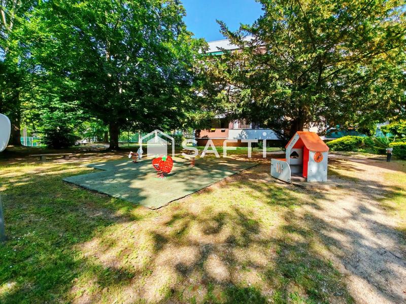 Appartement - 79 m² - 4 pièces