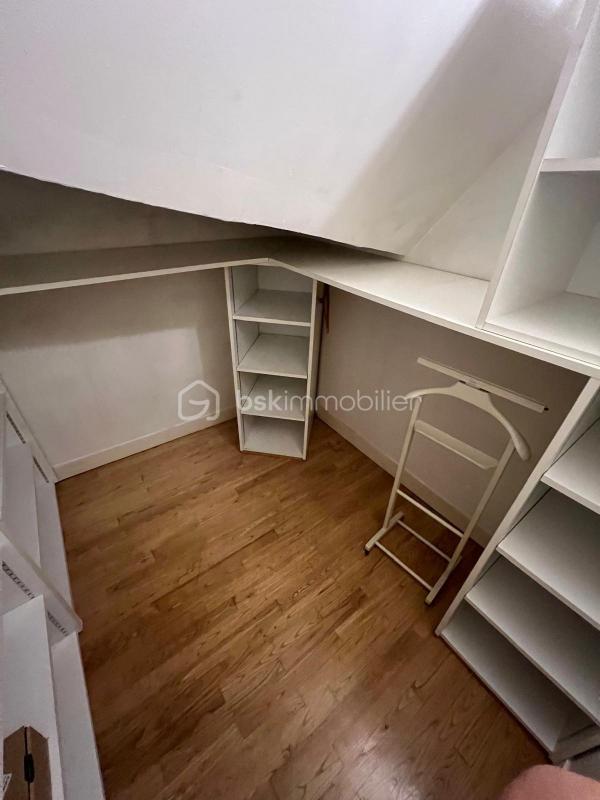 Propriété - 300 m² - 10 pièces