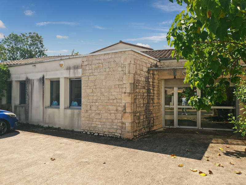 Bureau - 140 m² - 5 pièces