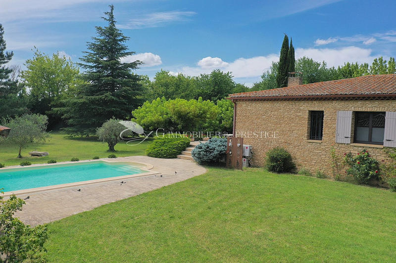 Villa - 230 m² - 5 pièces