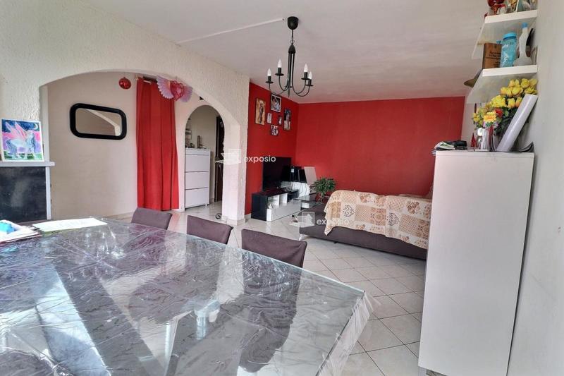 Appartement - 80 m² - 4 pièces