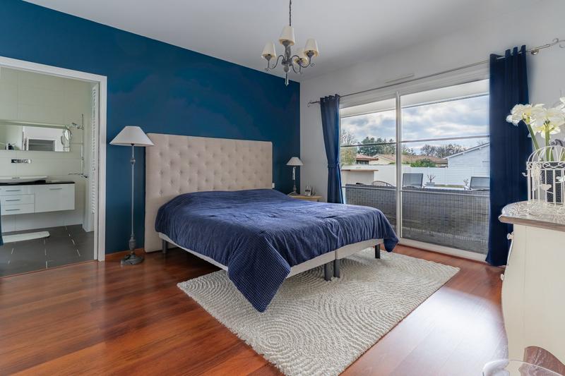 Maison - 180 m² - 6 pièces