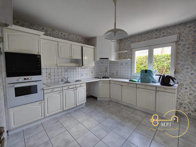 Maison traditionnelle - 132 m² - 7 pièces