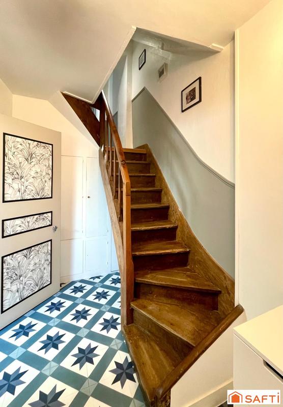 Maison - 189 m² - 8 pièces