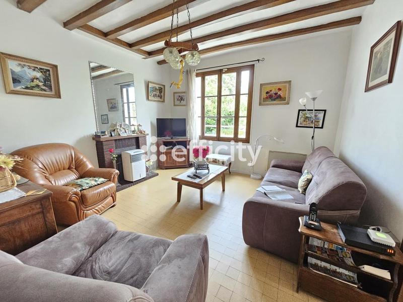 Maison - 234 m² - 5 pièces