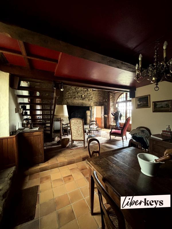 Manoir - 184 m² - 8 pièces