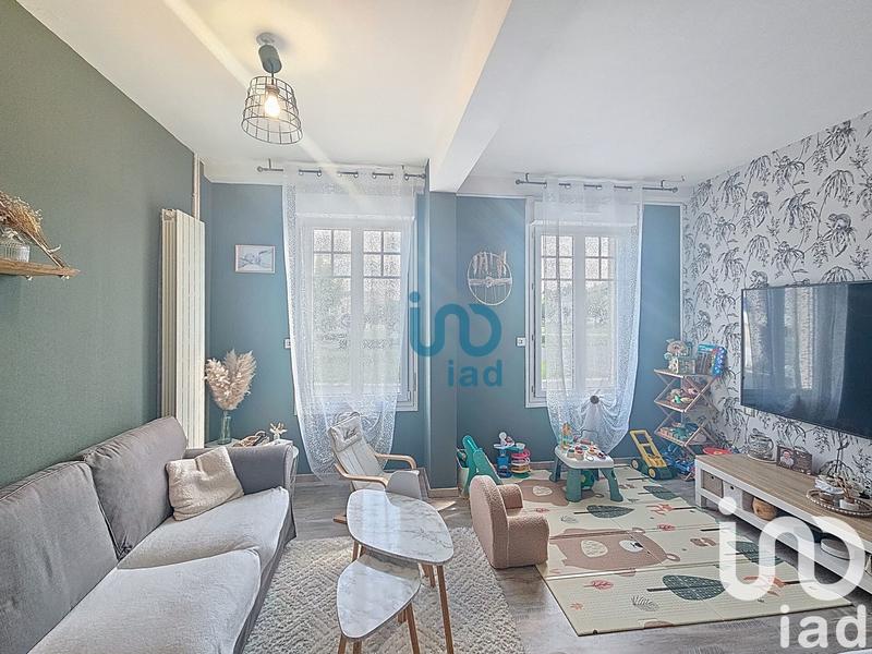 Maison - 233 m² - 7 pièces