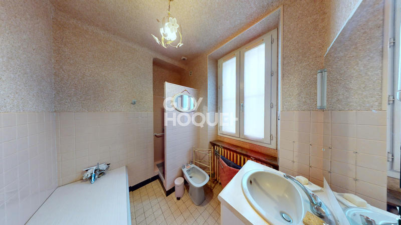 Maison - 145 m² - 6 pièces