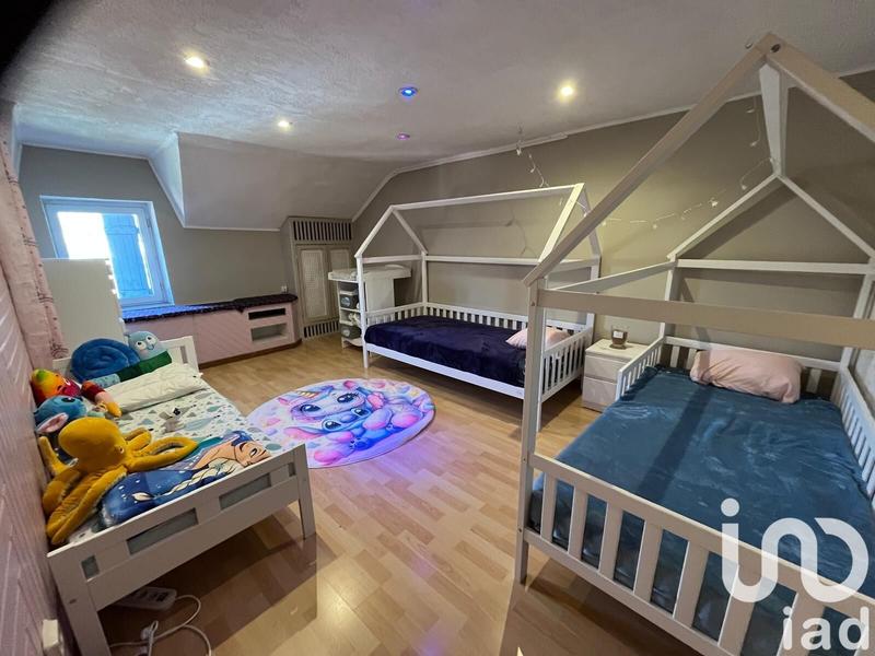 Maison - 105 m² - 4 pièces