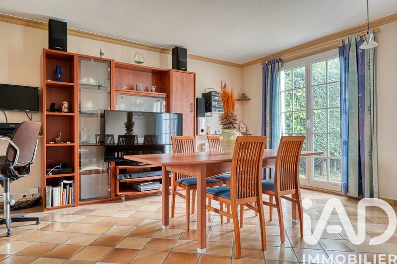 Maison - 96 m² - 5 pièces