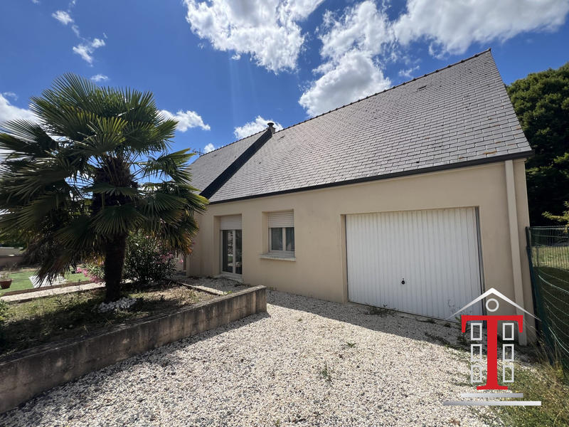 Maison - 90 m² - 5 pièces