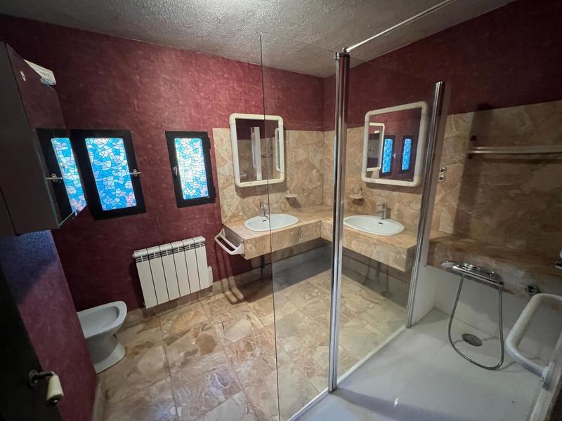 Maison - 180 m² - 6 pièces