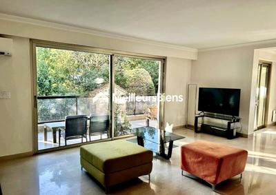 Appartement - 98 m² - 3 pièces