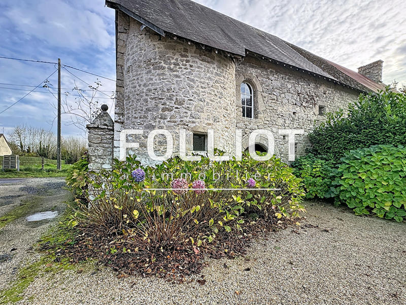 Maison - 250 m² - 8 pièces