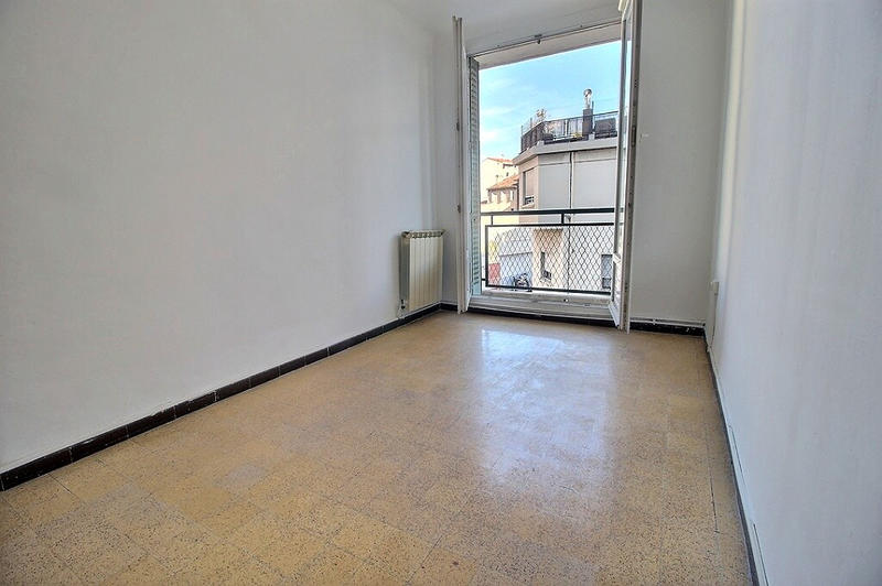 Appartement - 71 m² - 5 pièces