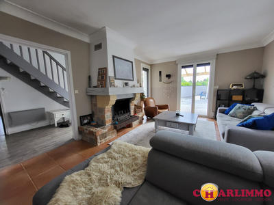 Maison traditionnelle - 130 m² - 5 pièces