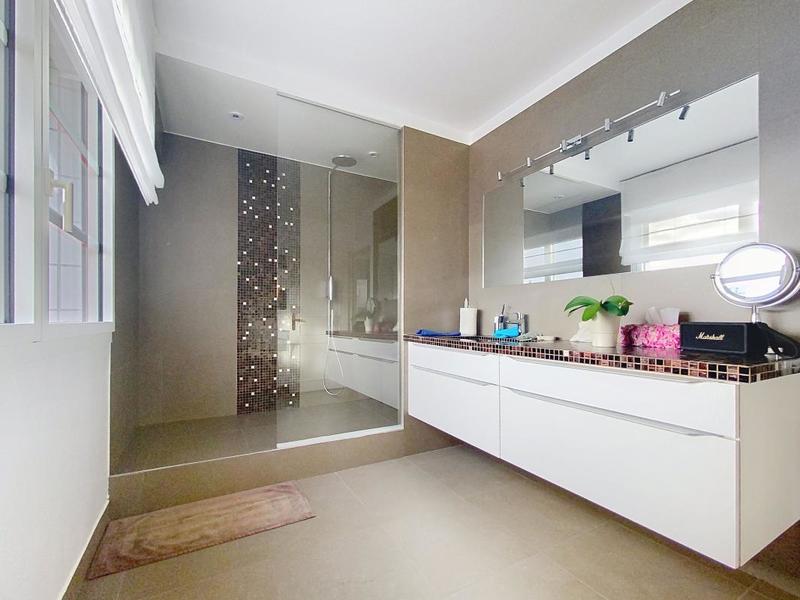 Duplex - 142 m² - 4 pièces