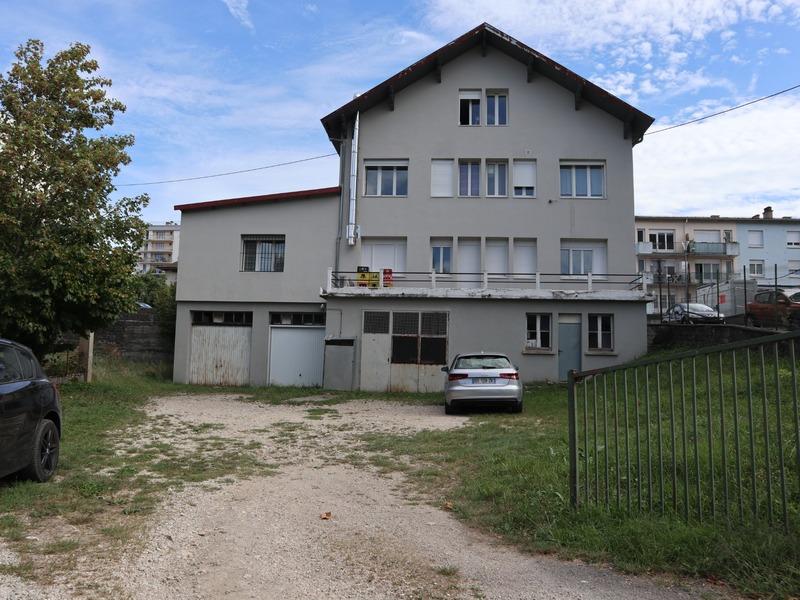 Immeuble - 329 m² - 10 pièces