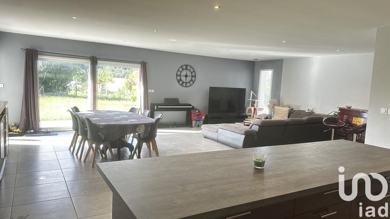 Maison - 144 m² - 5 pièces