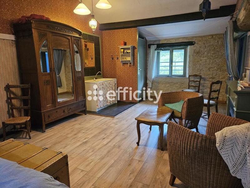 Maison - 245 m² - 9 pièces