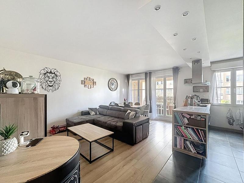 Appartement - 64 m² - 3 pièces